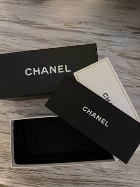 CHANEL Black and White Box